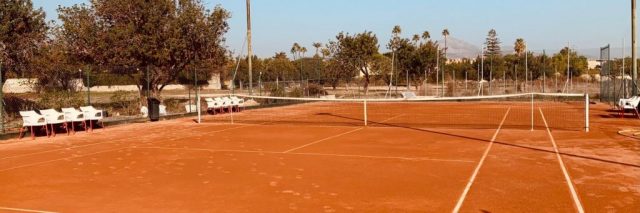 pista tierra batida Deuce Racket Club